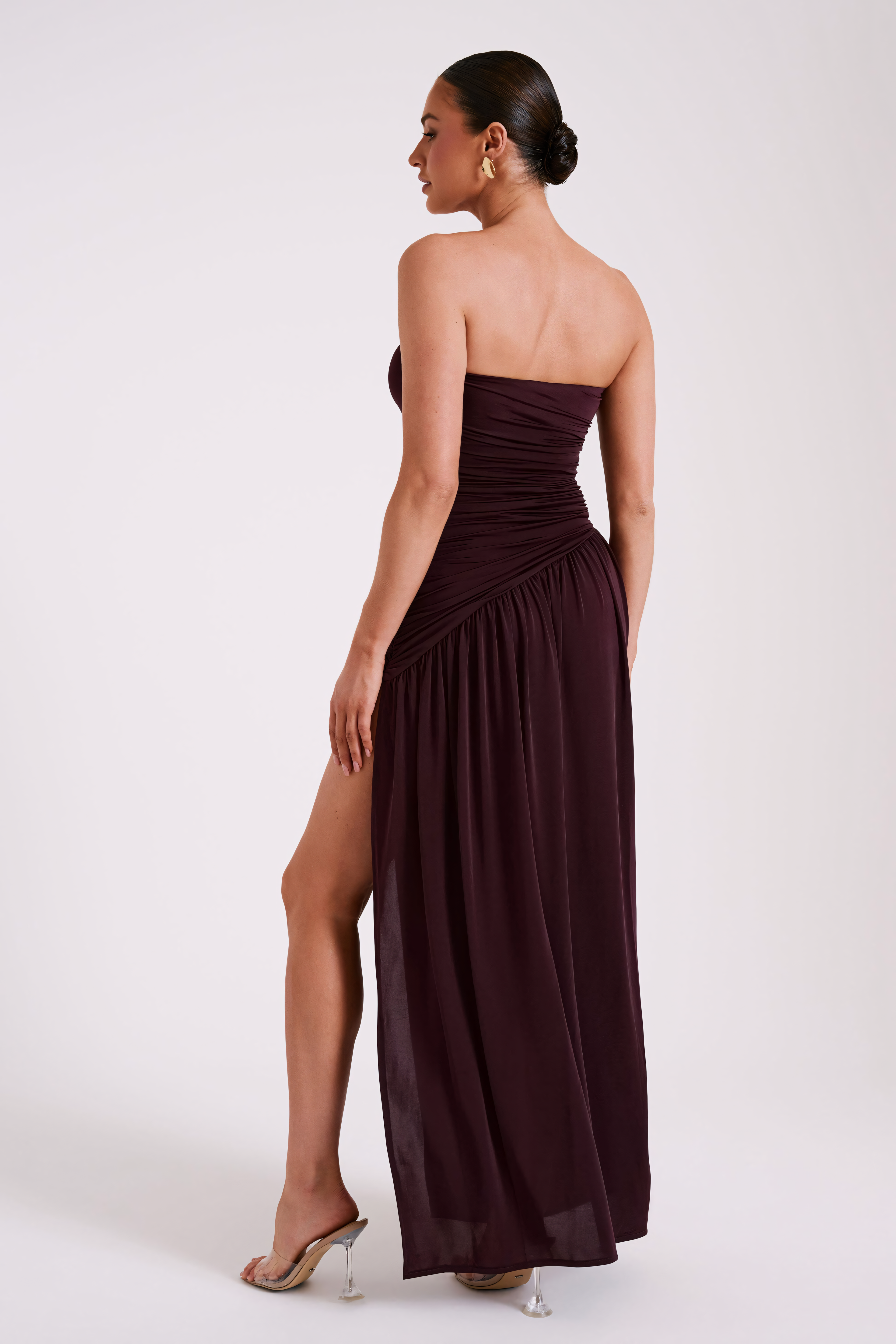 Selvara – Robe longue froncée bordeaux
